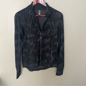 Yogalicious lux Black Camouflage yoga athletic sport Jacket zip front stretch M